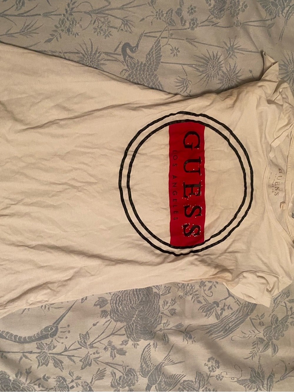 GUESS White Tee with Red Logo Panel and Black Circle
